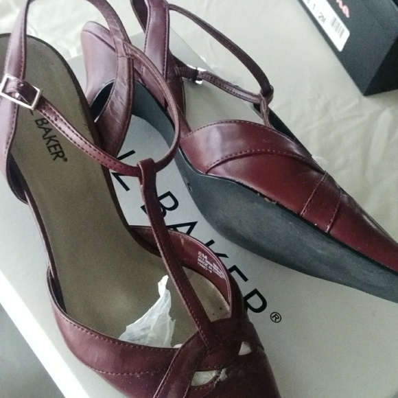Liz Baker Shoes - 5 for $20! Liz Baker 8M Burgundy Heels